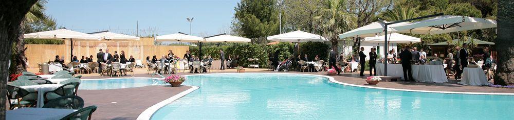 Hotel Acquario Vasto Buitenkant foto