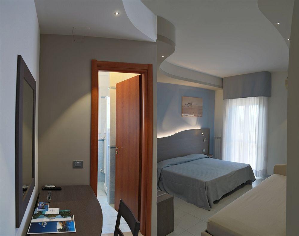 Hotel Acquario Vasto Buitenkant foto