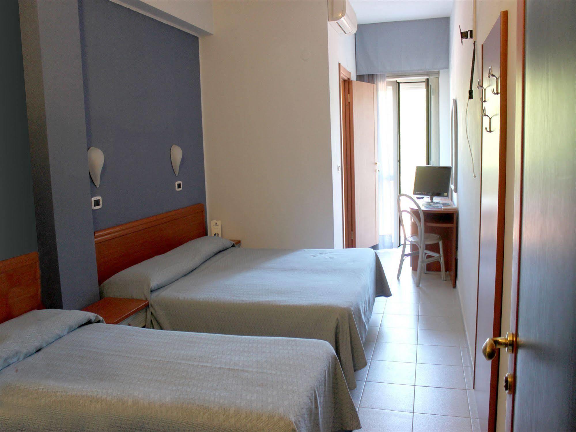 Hotel Acquario Vasto Buitenkant foto
