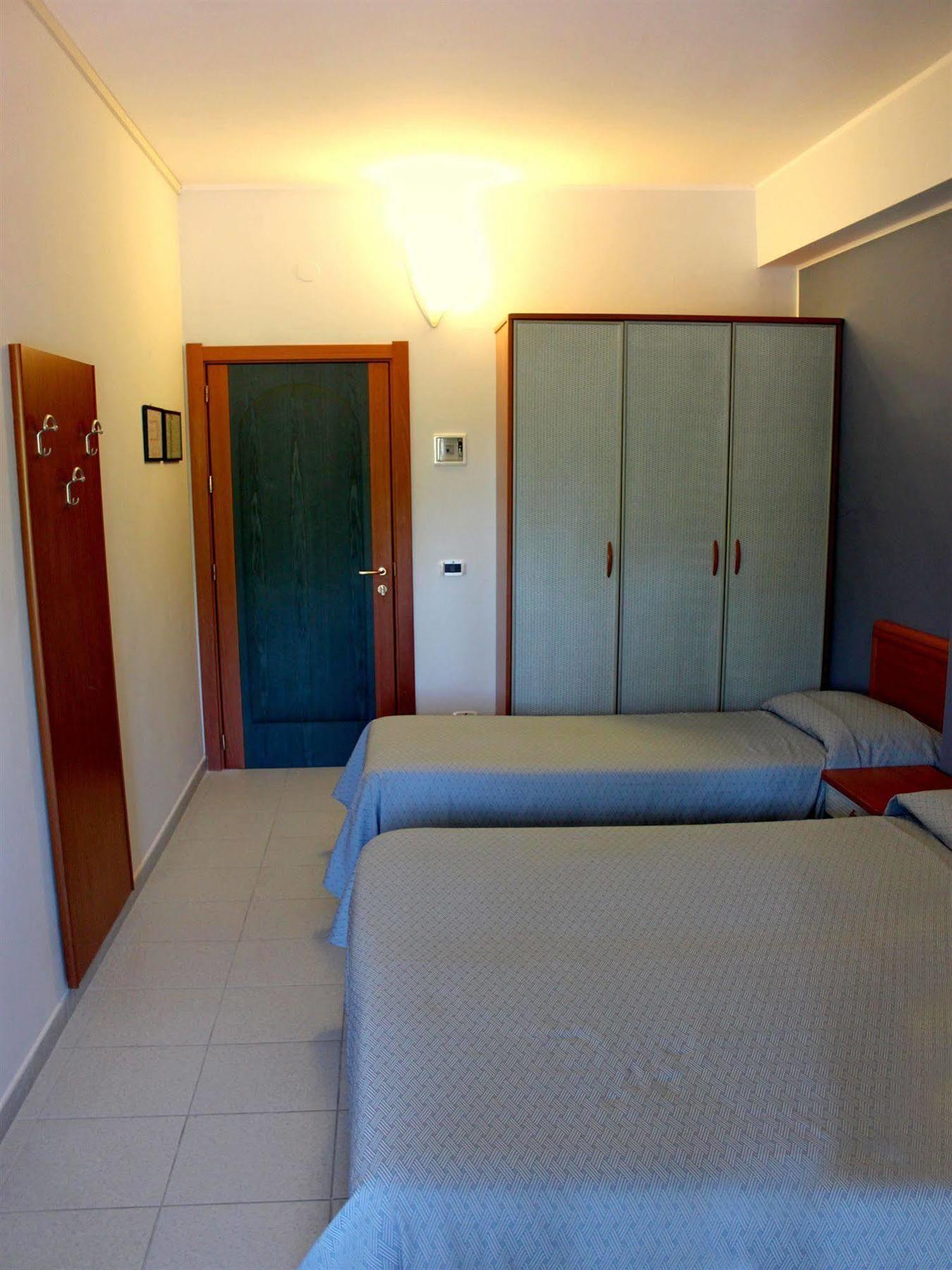 Hotel Acquario Vasto Buitenkant foto
