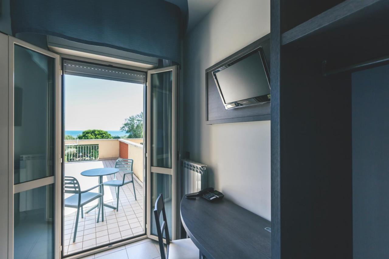 Hotel Acquario Vasto Buitenkant foto